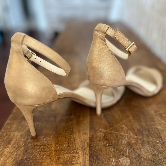 Enzo Angiolini Gold Shoes BRAND NEW, NEVER WORN! - Picture 13 of 13